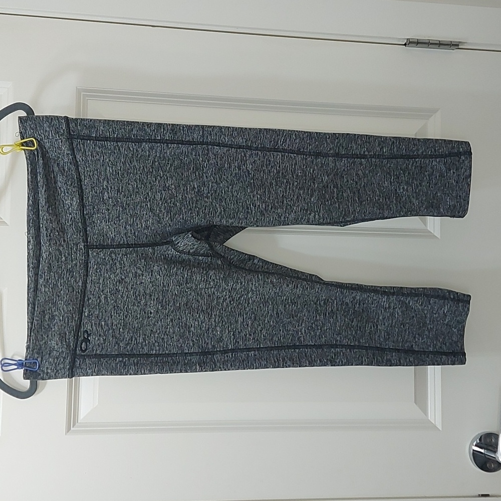 Outdoor Research Melody crops